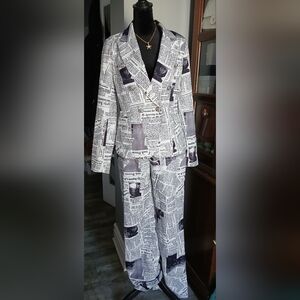 Chic Monochrome Newspaper Print Women's Suit